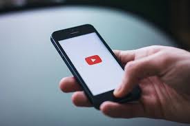 Youtubeで文字だけ動画は収益化できない 手間かけて作った人も同じなのか Youtube Director School Youtuberのような動画編集が身に付くオンラインスクール