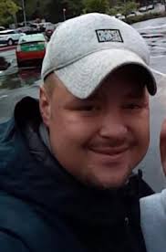 Anyone know an Aaron Branden Shelly Jr? His wallet was left in my mailbox.  He used to live at my property, his former address. Graduated from  Richfield HS recently, played baseball. Wallet