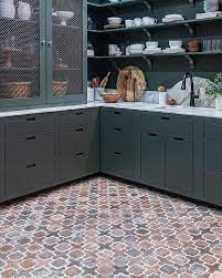 We have seen lily pad tiles grow in popularity over the past couple of years and they continue to be one of the biggest tile trends in 2020. Kitchen Flooring Trends 2020 Hunker