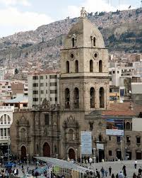 El 16 de julio de cada año se conmemora la revolución de la paz, realizada en la misma fecha del año 1809. Bolivia Regions Visit Latin America