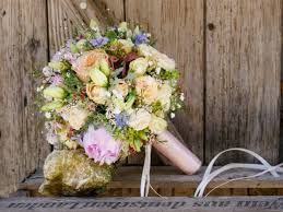 Whether you go with the classic book method or speed things along with an iron, this technique is a solid winner. How To Create A Bridal Bouquet Oasis Floral