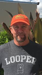 Here's the story of a caddie best known as 'Shakes' and his dream of  landing a PGA Tour bag