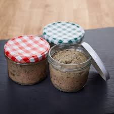 Bratwurst Mit Kastanienhonig Und Walnuss Bratwurst Rezepte Bruhwurst Rezepte Selber Wursten Rezepte Mit Wurstchen Wurstchen Leberwurst Selber Machen