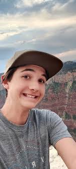 Gabrielle Roper's Instagram, Twitter & Facebook