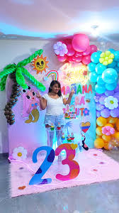 Cumpleaños temático de Karol G para los 32 años