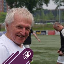 Dit jaar zijn er 5 Vijvervrijdagen 🎶! Gezellige zomerse avonden met live  muziek op de vijver in de wijk Roombeek. Gratis toegang en dit jaar is er  een extra editie voor Enschede700