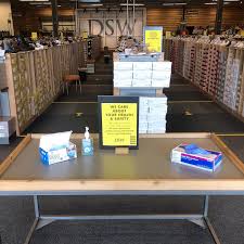 Roger Rawlins (@rogerrawlins_designerbrands) • Instagram photos and videos