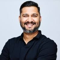 Amit Gill's Instagram, Twitter & Facebook