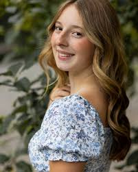 SEATTLE SENIOR PHOTOGRAPHER (@heatherborenphoto) • Instagram photos and  videos