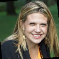 Laura Coomer's Instagram, Twitter & Facebook