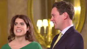 Der mist läuft immer noch ich frage mich ernsthaft wer sich ohne einander zu kennen das ja wort gibt sowas kennt man nur aus den ländern wo die kinder bereits kurz nach der geburt einander versprochen wurden eine hochzeit. Prinzessin Eugenie Prinzessin Eugenie Uber Jack Brooksbank Vor Der Hochzeit Es War Liebe Auf Den Ersten Blick Hochzeit