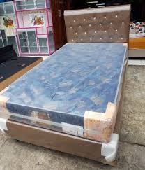 Jika anda menemukan harga kasur yang lebih murah daripada. Jual Murah Dan Bagus Spring Bed Central 120x200 Divan Full Sandaran Di Lapak Najahstore30 Bukalapak
