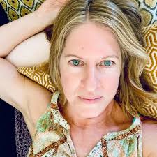 Wild poppies. Oak groves. Sky wide enough to hold whatever you're carrying.  Next May, I'll be returning to @whispertree.retreat to offer a women's  mindfulness-in-nature retreat—this time with my dear friend and colleague @