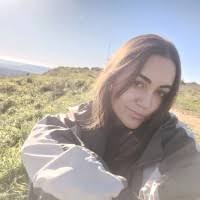 Alba Raya's Instagram, Twitter & Facebook