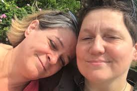 Fundraiser for Alison Crosby-Korzeniowski by Dawn Crosby-Korzeniowski :  Dawn and Alison's cancer battle✊