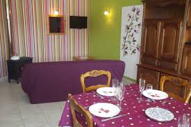 Maison Mitoyenne Entierement Renovee Lumineuse A Proximite Des Pistes De Ski De Fond Lac En Campagne Location Vacances A Lac Des Rouges Truites Clevacances