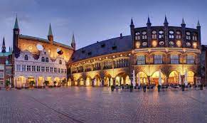 Situated near bars and restaurants about 800 metres away from burgtor, this pleasant holiday inn lubeck, an ihg hotel comprises 159 rooms. Hotel Holiday Inn Luebeck Lubeck Lubeck Hotelopia