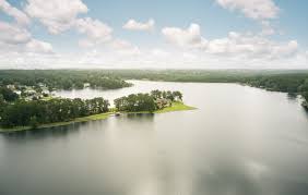 Ranging from quiet mountain lakes to the massive great lakes and popular city swimming areas. Your Guide To Georgia S Lakes Lake Spivey And Other City Lakes Atlanta Magazine