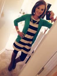 Black And White Striped Tights Outfit Black And White Striped Dress Emerald Cardi Black Tights Brown Boots Cute Teacher Outfits Business Casual Outfits Fashion