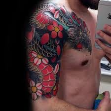 The artist beautifully played with red, gray, black, and yellow to create an authentic oriental look. Dragon Half Sleeve Tattoos For Men Novocom Top