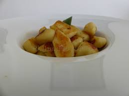 Dans une grande casserole d'eau frémissante salée, déposer un tiers des gnocchis à la fois. Gnocchi De Pomme De Terre Philandcocuisine