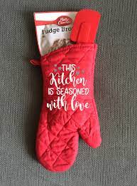 See more ideas about apron, sewing aprons, hot this unique apron pulls together three embellishment techniques: This Kitchen Is Seasoned With Love Personalized Oven Mitt Creative Diy Gifts Diy Gifts For Him Red Christmas Decor