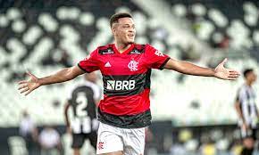 Rodrigo muniz brilhou, fez dois gols, mas o flamengo perdeu para o bragantino, neste sábado, no maracanã, pela quinta rodada do campeonato brasileiro. A Tribuna Rodrigo Muniz Marca E Ajuda Flamengo A Derrotar Botafogo