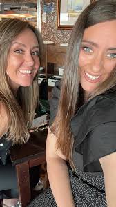 HAPPY SATURDAY!! Just 2 cousins & best friends who have left the kids at  home with their Dads & ready to enjoy a 90s night at Blackpool Tower. Have  played once before