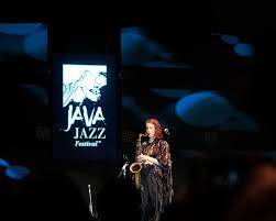 Festival band duta indramayu 2019 adalah festival band yang diadakan oleh pemerintah daerah melalui dinas kebudayaan dan pariwisata agar menumbuhkan masyarakat yang postif dan mengembakan bakat dan mempertahakankan musik etnis indramayu. 5 Festival Musik Di Indonesia Yang Paling Seru Urban Icon Magazine
