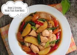 Seblak) adalah makanan indonesia yang berasal dari sunda juga di kenal di kota bandung, jawa barat bercita rasa gurih dan pedas. Resep Ayam Kentang Masak Pedas Asam Manis Oleh Vey Alodia S Kitchen Cookpad