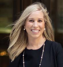 Elizabeth Falcon's Instagram, Twitter & Facebook