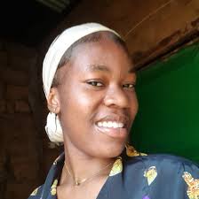 Daniela Júnia Souza Simões in people