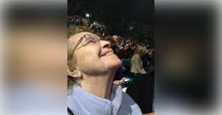 Laurie Morin's Instagram, Twitter & Facebook