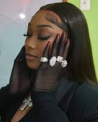 Top Gyal feeling Secured in her sexiness 😍😎, @shaneilmuir #ShaneilMuir  #TopGyal #Exclusive #prettynaturally #echoesofher #newalbumalert #secured  #behindthescenes #876Music #leadingladies #jamaicanwomen  #dancehallgoneviral #damagemusiq #baddievibes ...