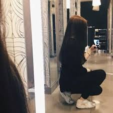 фото на аву в вк для девушек без лица с длинными волосами Pin Ot Polzovatelya Lina Smile Na Doske Devushki Bez Lica Idei Dlya Foto Fotografii Instagram