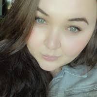 Abigail Graves's Instagram, Twitter & Facebook