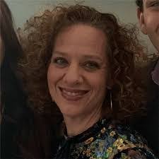 Dee Hatley's Instagram, Twitter & Facebook