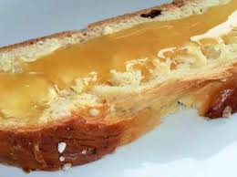 Hefezopf Rezept Mit Rosinen Anleitung Hefezopf Flechten Aus 5 Strangen Rezept Hefezopf Rezept Hefezopf Essen Und Trinken