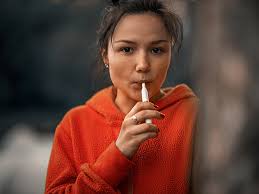Adults tend to be former smokers who can handle a high dose of nicotine and want to avoid withdrawal far better would be to ensure that primary care doctors are equipped to work with kids in their own communities, she said. A Single Session Of Vaping Can Hurt Your Lungs