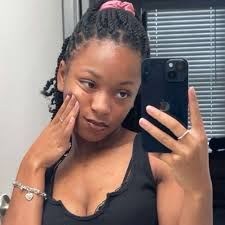 Between Nicki Minaj and a fan 😁 — following claims that SZA >> Nicki  because she got more listeners