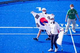 한국대표 선수들끼리 격돌한 남자개인전에서는 고교생 궁사 김제덕에게 세트스코어 7:3으로 패하며 은메달에 그쳤다. 7ovhkwtpozlivm