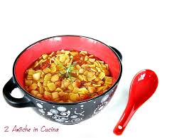 Ricetta dai sapori antichi, il connubio tra legumi e baccalà è legato alla cucina montanara di altri tempi. Pasta E Patate Con Ceci E Baccala 2 Amiche In Cucina