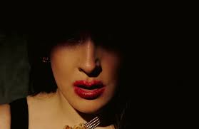 Antonella Zaldívar protagoniza el unipersonal italiano “Anna Cappelli”