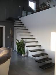 Escalier Marches Suspendues Acier Avec Palier Verre Idees Escalier Escalier Escalier Suspendu