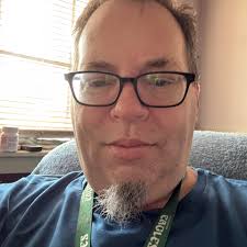 A Seinfeld moment today. My new neighbor walked over and said "Let me  introduce myself, my name is Pam".