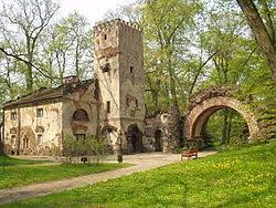 It has ample electricity (with the prospect of utilizing the still intact philpot hydroelectric dam), a rough but serviceable medical facility, a bar with numerous alcoholic drinks for leisure and access to multiple vehicles. Arkadia Lowicz County Wikipedia
