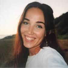 you shouldn't spend your entire 20s at the same company” …hold my mezcal  picante 🌶️ Because that's *exactly* what I've done, and I think it...  worked? And with that, and almost 9