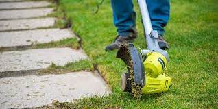 Thanks for taking the time to read our reviews of the best electric hedge trimmers that are currently available on the uk market. How To Buy The Best Grass Trimmer Or Strimmer Which