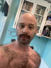 How to get a uniform from the gay that works for Moyer rump