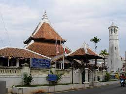 Maybe you would like to learn more about one of these? Masjid Kampung Hulu In Melaka Malaysia Daniel Ratheiser Flickr